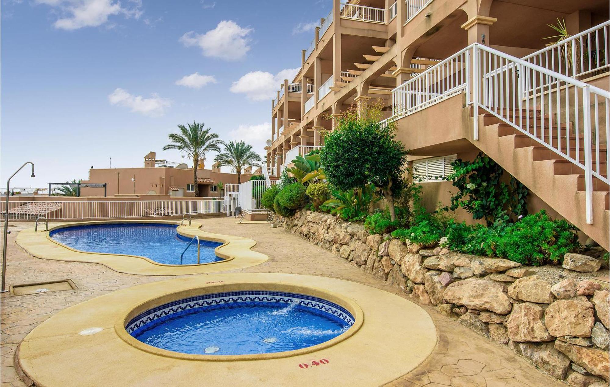 Apartment 2 Bedroom Amazing In